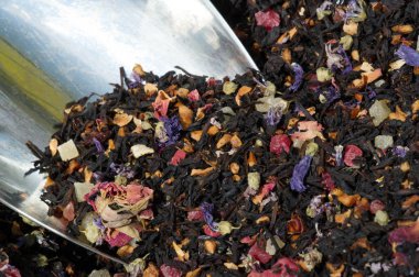 Aromatik ve vitamin takviyeli siyah çay. En çok çay.