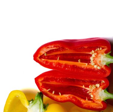 Dolmalık biberler bazen daha az acı biberli olur.