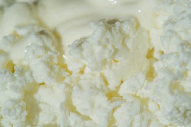 süzme peynir ekşi krema sabah kahvaltısı