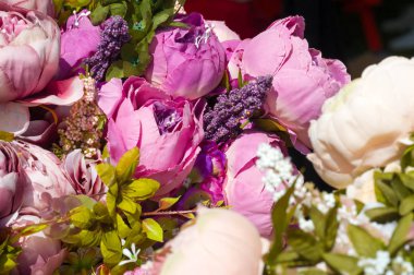 Flohmark. Frankreich 'teki Blumen aus Stoff. Ben Frankreich Blich 'teki Dreizehnten Jahrhundert ist, dass Frauen Rosenkrnze Tragen. Diese Krnze wurden 