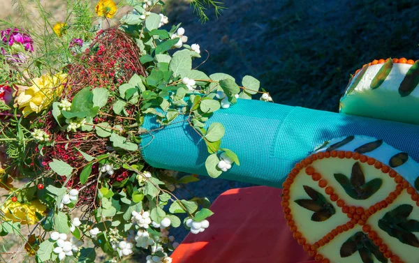 Blumenstrauß Ein Ansprechend Arrangierter Blumenstrauß Besonders Einer Der Als Geschenk — Stockfoto