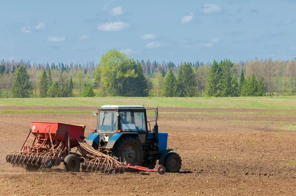 Ciągnik. agrimotor — Zdjęcie stockowe