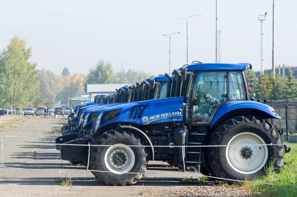 Traktor, agrimotor — Stock Fotó
