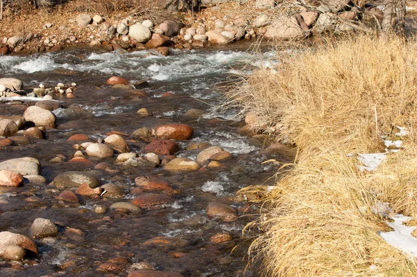 Jaře creek — Stock fotografie