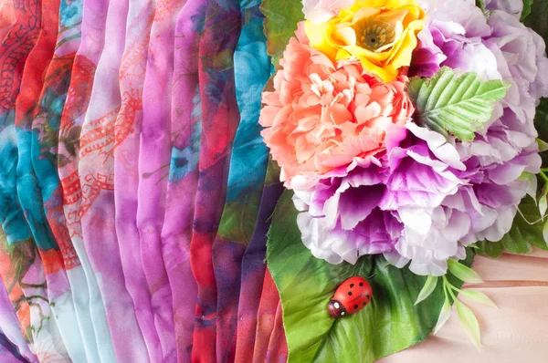 Rosa Stoff eingelegte Blumen. Textur — Stockfoto