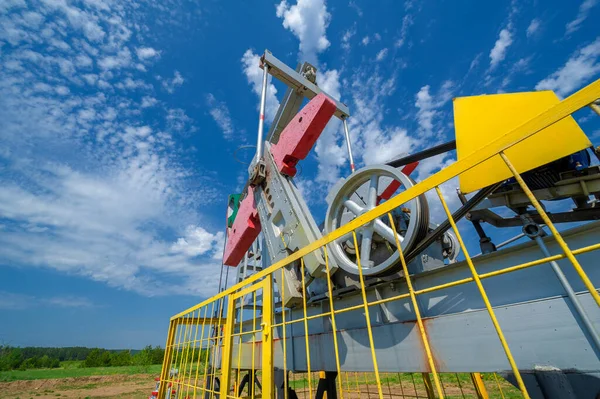 Pumpjack Overground Drive Reciprocating Piston Pump Oil Well Arrangement Commonly — Stock Photo, Image