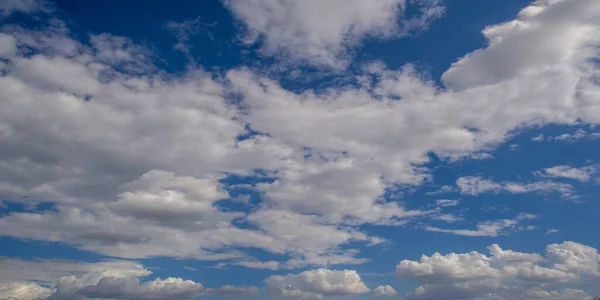 Хмари Світанку Несуть Дощ Сонячні Промені Золотисті Кольори Вихор Рій — стокове фото