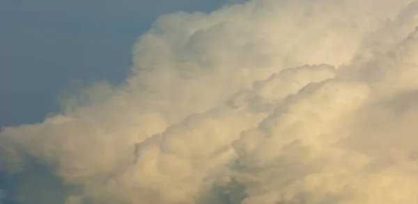 Textura Fundo Padrão Papel Parede Ainda São Nuvens Muito Altas — Fotografia de Stock