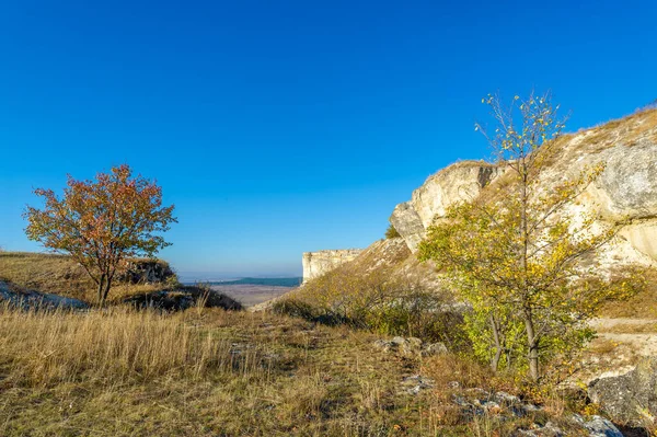 Фотографії Кримського Осіннього Півострова Кая Біла Скеля Белогорський Район Річка — стокове фото