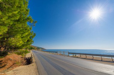 Kırım Yarımadası 'nın sonbahar fotoğrafları, Eski Otoyol, Eski Yol' un cazibesi,