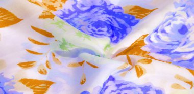 Doku desenli pamuk kumaş. Beyaz arka planda güller. Tasarımları, projeleri, duvar kağıtlarını işlemek için çok kullanışlı ve ideal. Bu kumaşla projeleriniz en iyisi olacak.