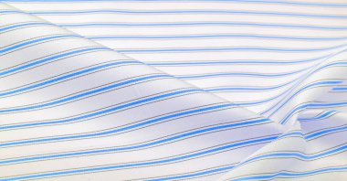 kabartma çizimi, kompozit tekstil, yoğun ipek kumaş beyazı, akuamarin, gök mavisi, güney, mavi ve gri çizgiler, kumaşa bir inme, dar bir şerit. özellik, çizgi, çizgi, çizgi, iz,