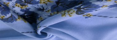 Doku, arka plan, şekil, Crepe de Chin. açık mavi, kahverengi çiçekler. Bu bir ipek grubu, pürüzle karakterize edilmiş, aynı zamanda hafif kırışık..