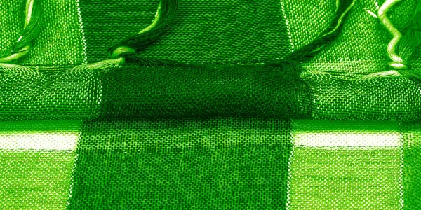 Textur Hintergrundmuster Seidenschal Weiblich Grün Der Farbe Mit Einem Metallstreifen — Stockfoto