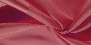 İpek kumaş, yakut kırmızısı..