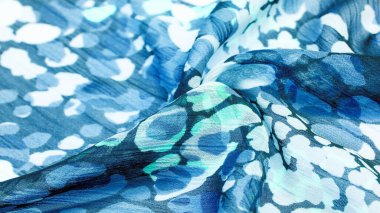 Desenli tasarım, ipek kumaş, kadın eşarbı, beyaz kırmızı-kahverengi soyut daireler, projeniz başarılı olacak, eğer bu kumaşı kaldırırsanız, silinmez etkiler bırakacak.