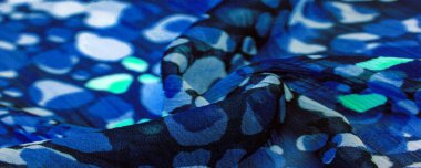 Desenli tasarım, ipek kumaş, kadın eşarbı, beyaz kırmızı-kahverengi soyut daireler, projeniz başarılı olacak, eğer bu kumaşı kaldırırsanız, silinmez etkiler bırakacak.