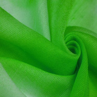 Kalıplı desenler koleksiyonu, ipek kumaş, yeşil-mavi-sarı ve beyaz çiçekler, tozlu yeşil tül