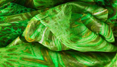 Arka plan dokusu, desen. Yeşilimsi zümrüt gölgesinden ipek. Bu lüks ipek şifon kumaş bir show-stoper olduğunu. Temiz, sıvı bir perde ve ultra yumuşak. Tasarımınız için mükemmeldir.