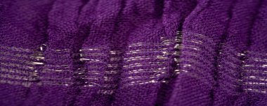 Desenli arka plan deseni, dekorasyon süsü, mavi sentlik koyu leylak dokuması, paralel veya köşegen kıvrımlı kumaş; böyle bir kumaştan çıkan ürünler..