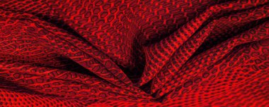 Kırmızı ipek kumaş, hayvan derisi. Tüm projeler stüdyomuzda yeni ve tasarımcılar tarafından tasarlandı. Kumaş fotoğrafçılığı ve son ürünlerinin kullanımı hakkında derin bilgiye sahipler..