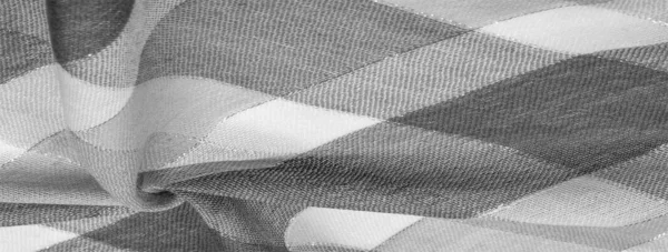 Textuur Achtergrond Zijden Sjaal Vrouwelijk Zwart Wit Met Een Metalen — Stockfoto