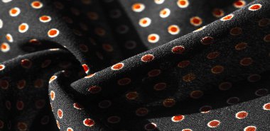 Doku arka planı, desen, kırmızı benekli siyah ipek kumaş. Hafif ve yumuşak saten cazibe tasarım için idealdir, internet projeleri. Ekran koruyucuları ve duvar kağıtları için de mükemmel..
