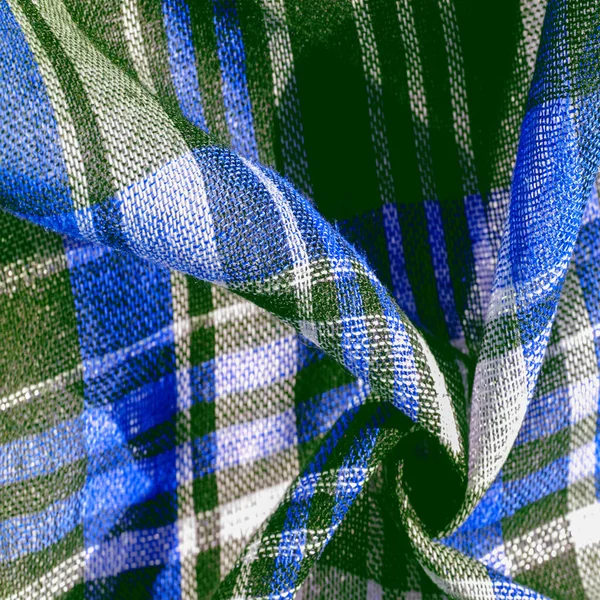 冬季温暖的软围巾为您的项目蓝绿色白色毯子 与这种面料 你会舒适 你的设计将强加在你的家 — 图库照片