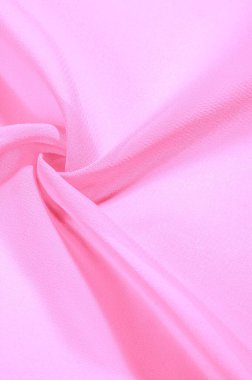 doku arkaplan deseni. İnce bir mat parıltısı olan kırmızı ipek kumaş. Dizaynınız, aksanınız, duvar kağıtlarınız, posterleriniz ve kartpostallarınız için mükemmel..