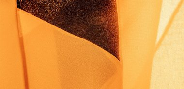 doku arkaplan deseni. İnce bir mat parıltısı olan sarı ipek kumaş. Dizaynınız, aksanınız, duvar kağıtlarınız, posterleriniz ve kartpostallarınız için mükemmel..