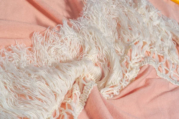 텍스처 그라운드 Lady Warm Wrap Cape Poncho Cream Pink Shawl — 스톡 사진