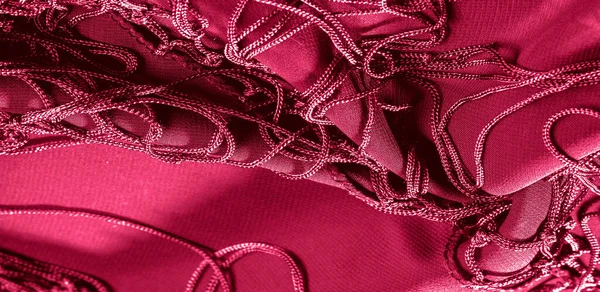 丝织物的背景质感 这是一条天然的红色围巾 用透明的手用人造丝绸做的漂亮的尼龙缎子 色彩艳丽的光泽非常适合你的设计 — 图库照片