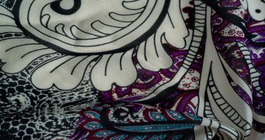 Arka plan dokusu. pamuk kadın eşarp siyah ve beyaz desen bir tarafında eşarp ve diğer tarafta renk paisley desen