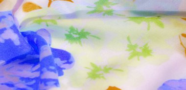 Doku desenli pamuk kumaş. Beyaz arka planda güller. Tasarımları, projeleri, duvar kağıtlarını işlemek için çok kullanışlı ve ideal. Bu kumaşla projeleriniz en iyisi olacak.