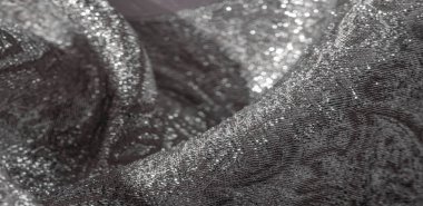 Doku arka planı, desen. Beyaz ipek kumaş. Organza brokar kumaş. Çoban, gevrek palmiyeli. Geniş iplik boyalı bir çiçek deseni var..