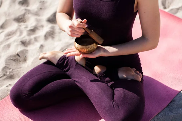 Meditasyon için Tibet şarkı Bowl