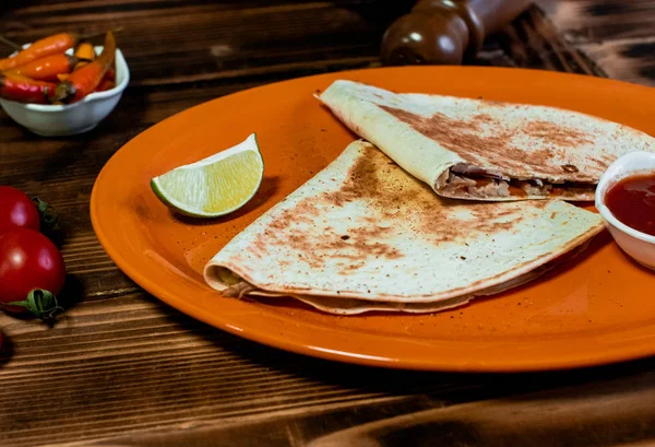 Meksykańskie Jedzenie Pyszne Tacos Burritos Fajitas Sałatki Zupy Tortilla Chipsy — Zdjęcie stockowe