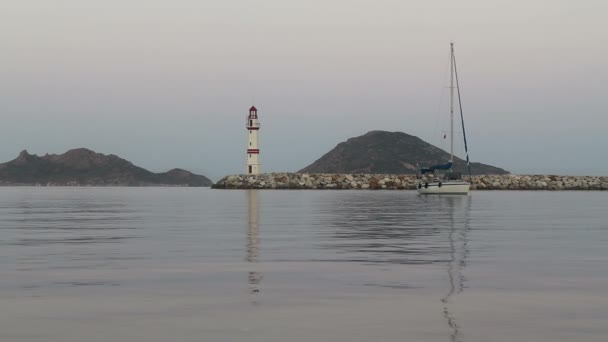 海滨城市图尔古特里斯和壮观的日出 — 图库视频影像