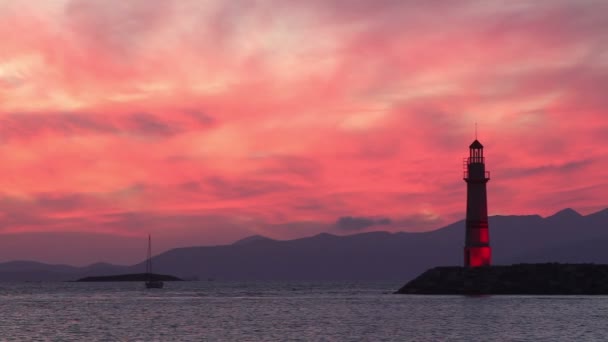 Turgutreisの海辺の町と壮大な夕日 — ストック動画