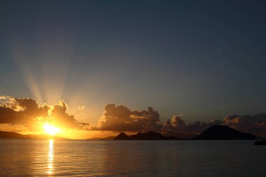 Deniz kenti Bodrum ve muhteşem gün batımları. Mugla, Türkiye