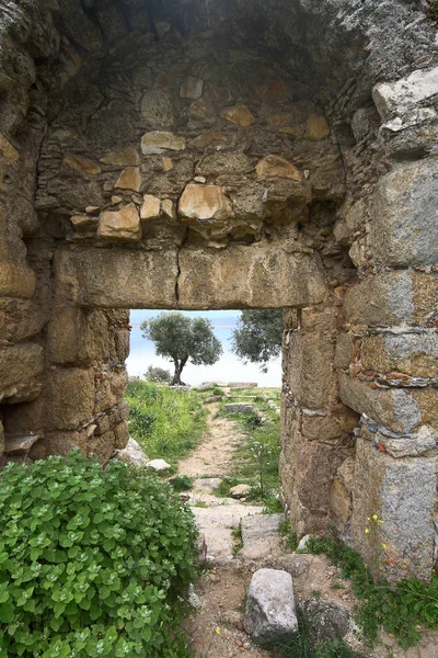 Ruined Walls Castle Lake Bafa Nature Reserve Situated Southwestern Turkey — Stock Photo, Image