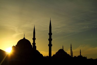 Müslüman şehir istanbul silueti ile Ramazan zamanı