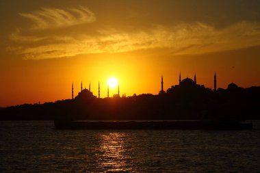 Müslüman şehir istanbul silueti ile Ramazan zamanı