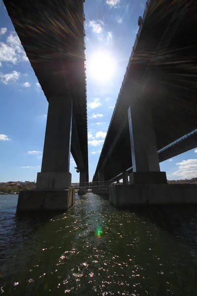 Onder Brug Van Bosporus Istanboel Turkije — Stockfoto