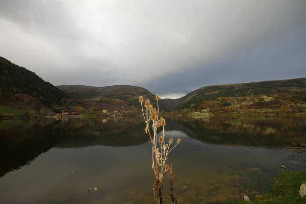 Pôr Sol Lago Bela Natureza Pôr Sol Paisagem Nocturna Nuvens — Fotografia de Stock