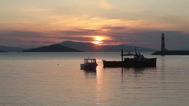 Turgutreisの海辺の町と壮大な夕日 — ストック動画