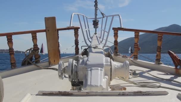Bow Sailing Boat Navigating Sea — Stock Video