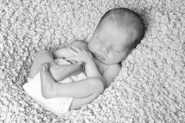 Yeni doğan bir bebek