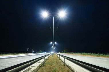 Gece yol aydınlatması