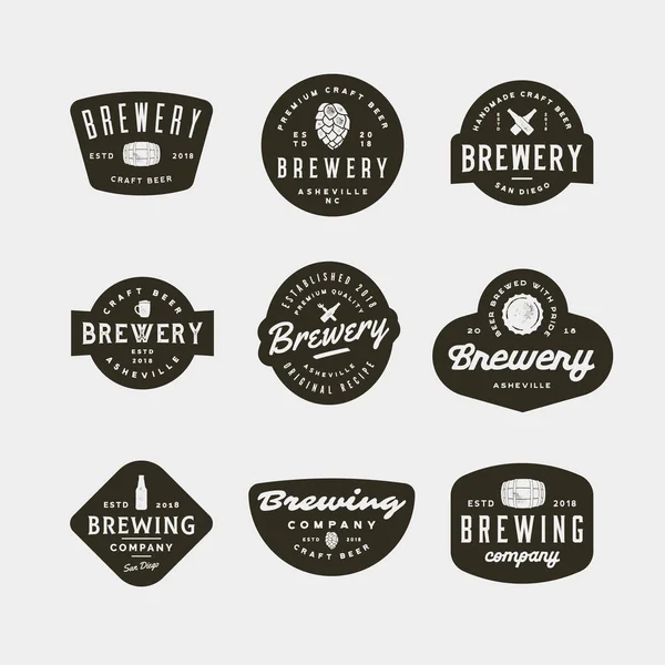 Conjunto de logotipos de cervecería vintage. ilustración vectorial — Archivo Imágenes Vectoriales